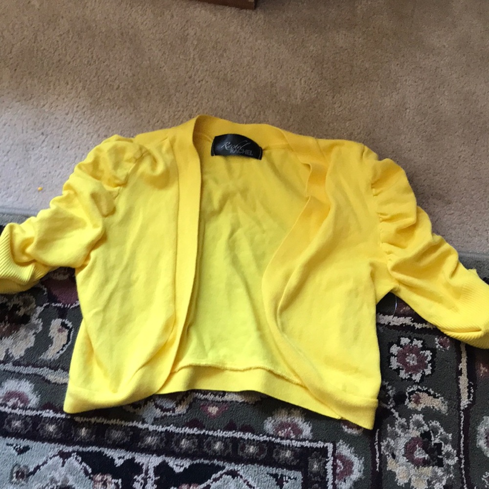 Small yellow cardigan!!🌞💛
